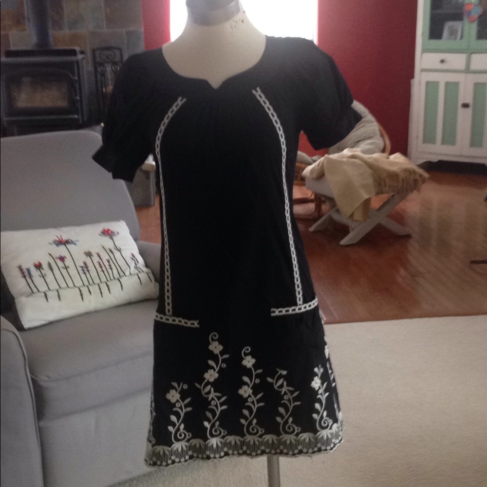 Black & cream cotton ☀️ 👗 sundress.